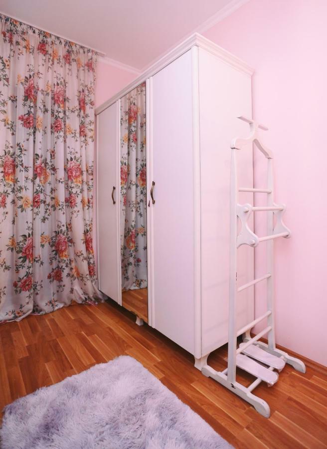 Apartment On Freedom Square Diuma Street Тбілісі Екстер'єр фото